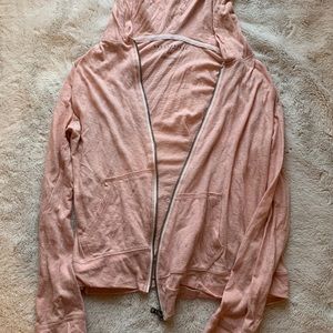 Light weight zip-up